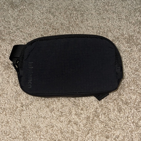 lululemon athletica Handbags - Belt bag